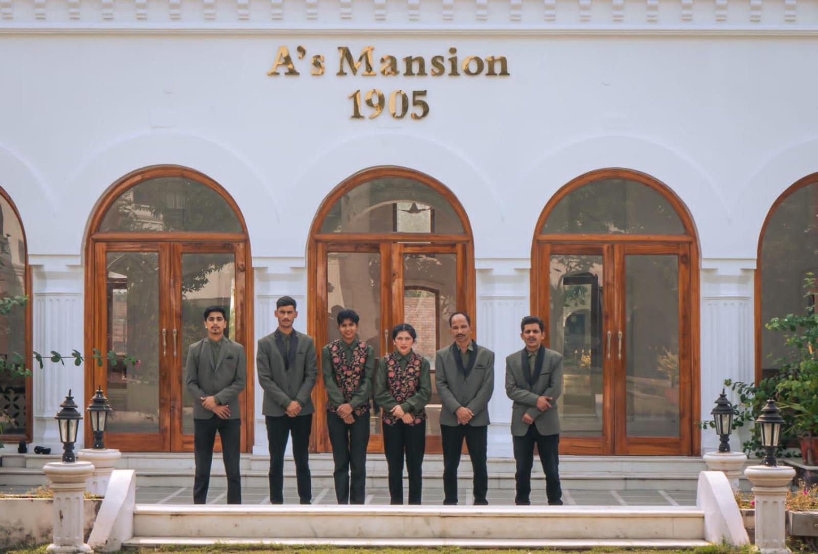 ホテル A Mansion Kashipur エクステリア 写真